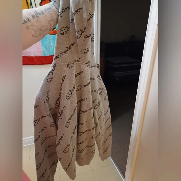 Champion hoodie - Picture 5 of 5